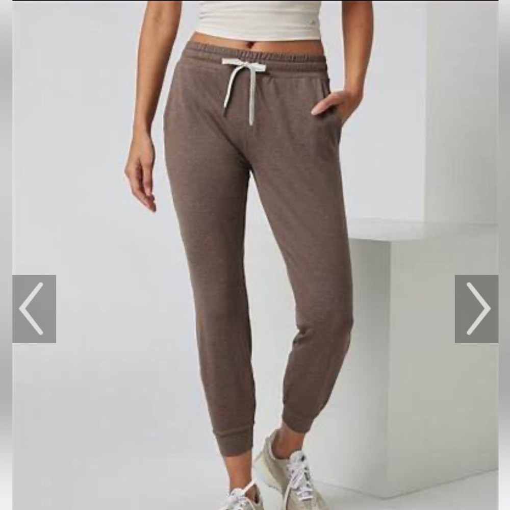 Vuori joggers color fossil size xl